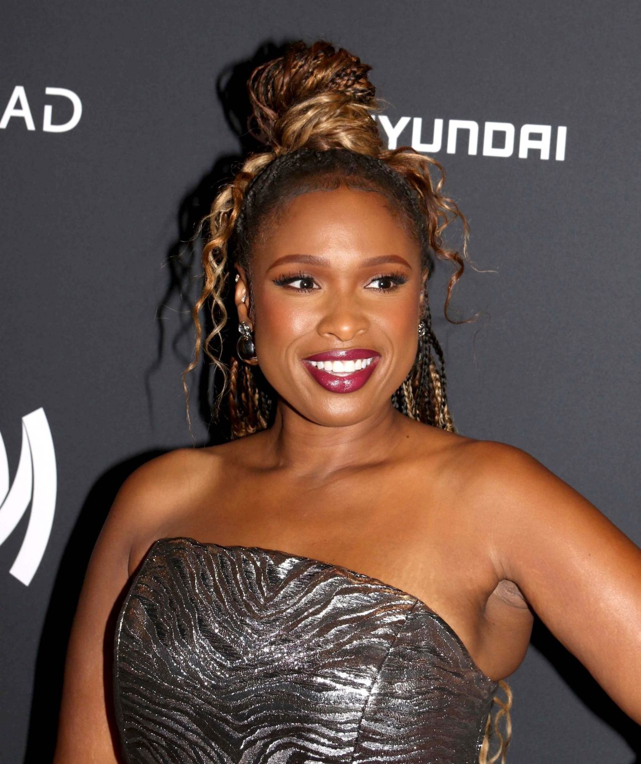 Jennifer Hudson Attends 35th Annual GLAAD Media Awards at New York03